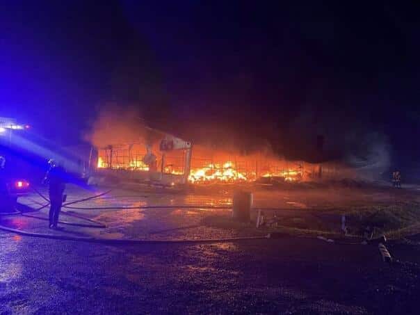 Broke out a fire at the Arizona market, is suspected of being planted