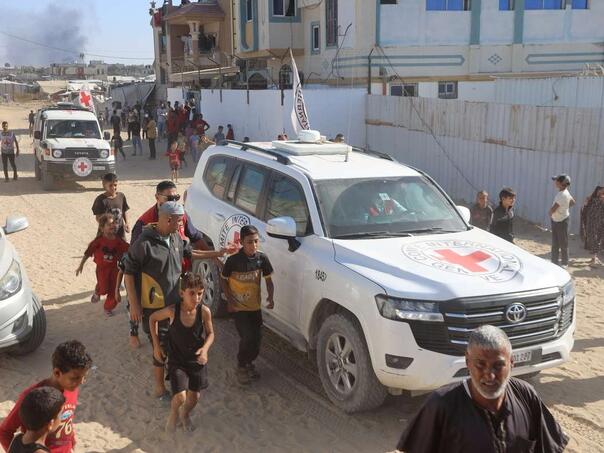 Israel allowed Red Cross teams to enter Gaza
