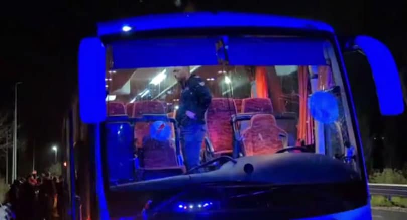 Horror in Italy: Fans attacked a bus, the driver was killed by a brick
