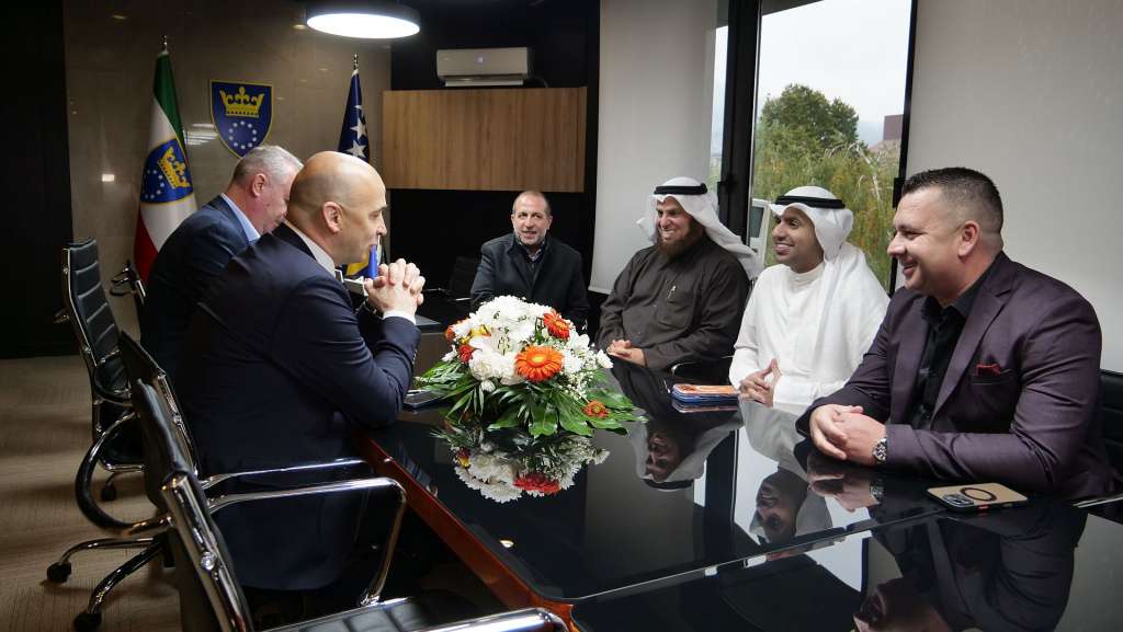 Prime Minister of ZDK with the founder of the company “Injazat Future”: support that encourages new investments