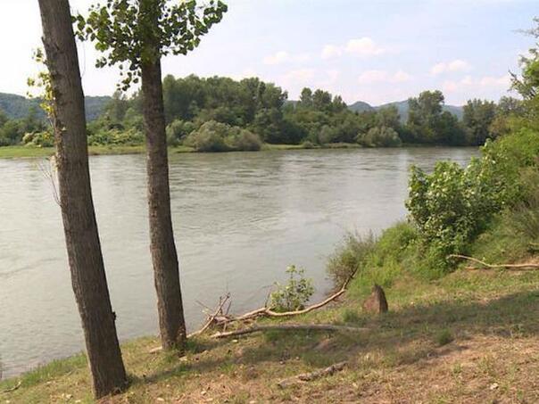 A man’s body was found on the banks of the Drina
