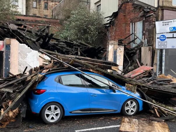 The storm crashes throughout Europe, disappeared electricity, canceled flights …