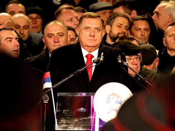 USA lifted sanctions for four associates of Dodik