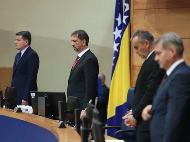 Shift of sailors and appointment of the main negotiator after the next session