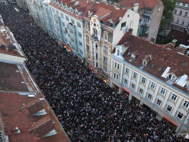 In Sarajevo, 20,000 people gathered on his farewell from Halida Bešlić