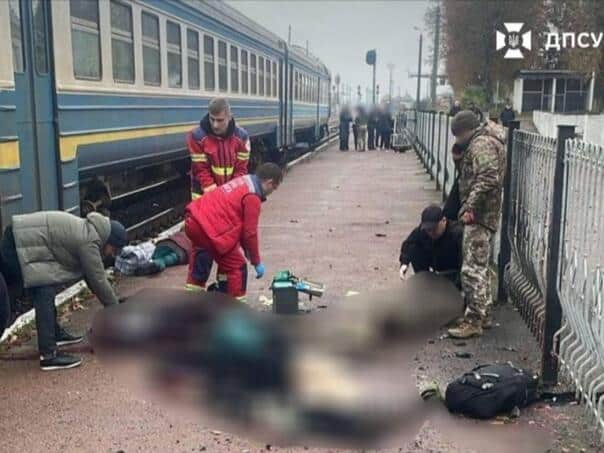 A Ukrainian man blew up four people and himself with a bomb while fleeing across the border