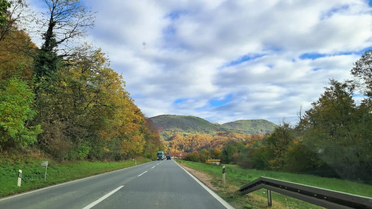 Today sunny in most of the country, fog possible in the valleys of Bosnia
