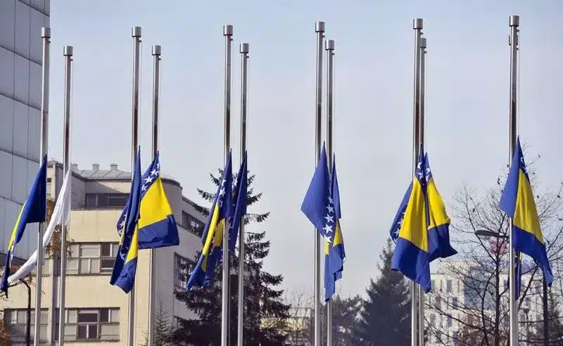 In the FBiH and Brčko District today, the Day of Mourning due to the tragedy in Tuzla, SNSD prevented it from being in the whole country