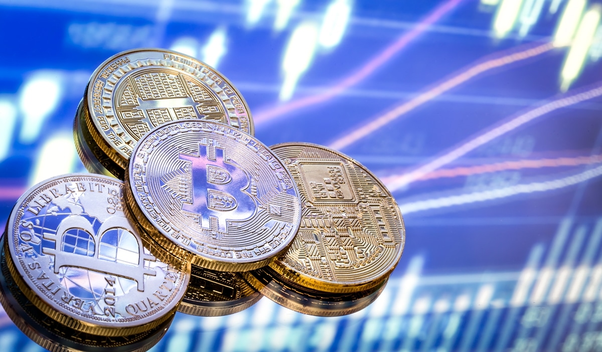 Bitcoin started to recover