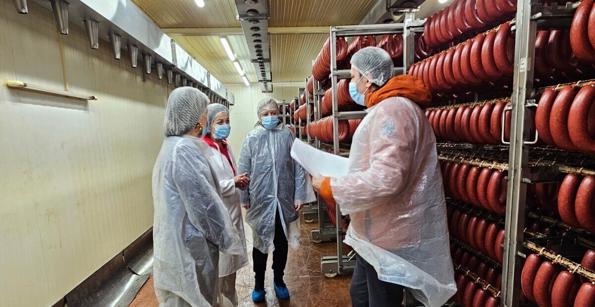 In the area of ​​ZDK: Federal veterinary inspectors intensified supervision of meat processing and preparation of cured meat products
