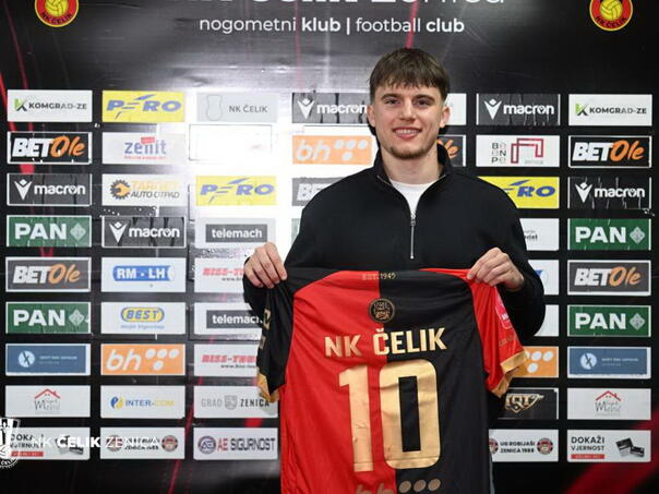 Junior national team member Rijad Telalović was given a professional three-year contract with Čelik i "ten"