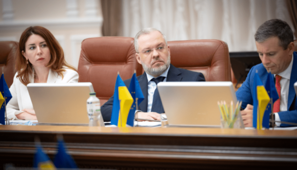 100 million dollar corruption investigation launched – Ukraine’s justice minister suspended