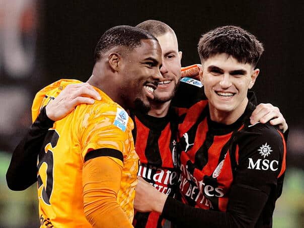 Madness in compensation, red card and VAR: Milan at the top of Serie A!