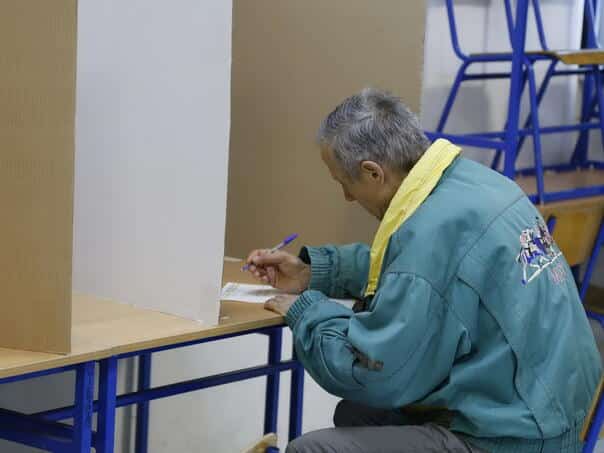 Not a single resident of Korićan voted until 11:00 a.m