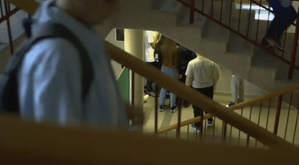 BiH: A physical education teacher bought off a prison sentence for sexually harassing a student