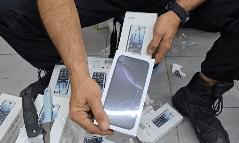 Tuzla/UIA in action ŠTEK: Seizure of cell phones and watches worth half a million KM