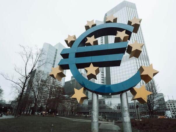 ECB warning: Cryptocurrencies can "to suck" bank deposits
