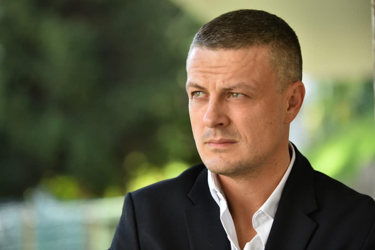 Vojin Mijatović’s phone was confiscated due to suspicion of rigging a public call worth 1.2 million KM
