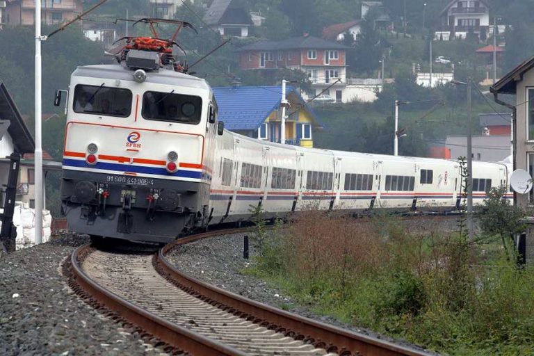 Eerie silence on the railways: Experts are looking for urgent investments in traffic