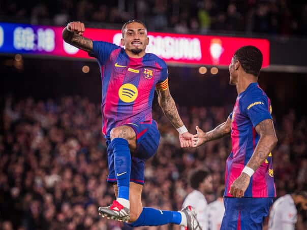 Barcelona crushed Osasuna in the end, Raphinha set Camp Nou on fire