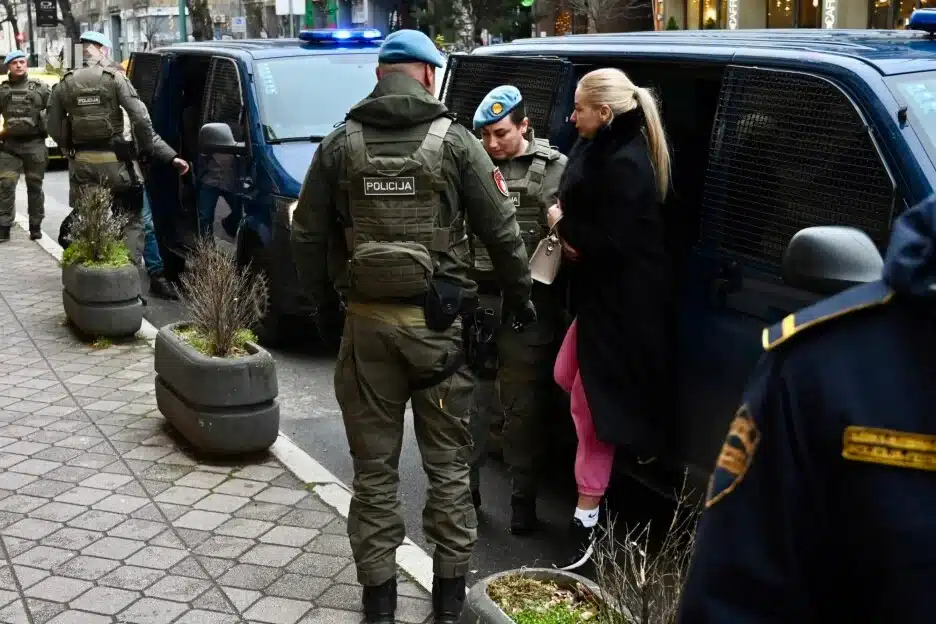 Muhamed Ajanović and Dalila Hakalović were handed over to the KS Prosecutor’s Office after spending the night in custody