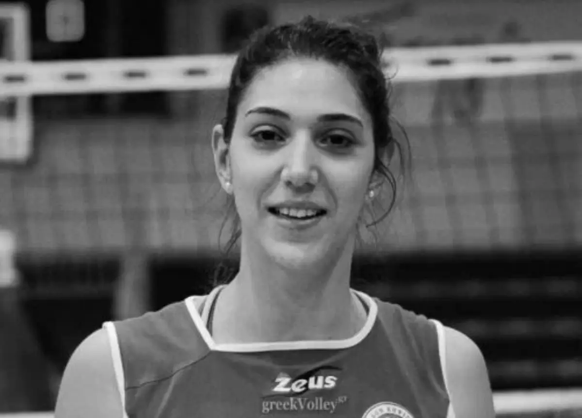 End-of-vacation tragedy: Volleyball player collapses and dies at airport
