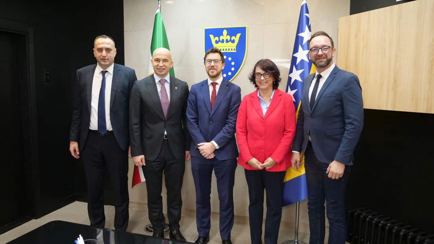 The ZDK Government and the British Embassy: Discussions on priorities, investments and the fight against corruption
