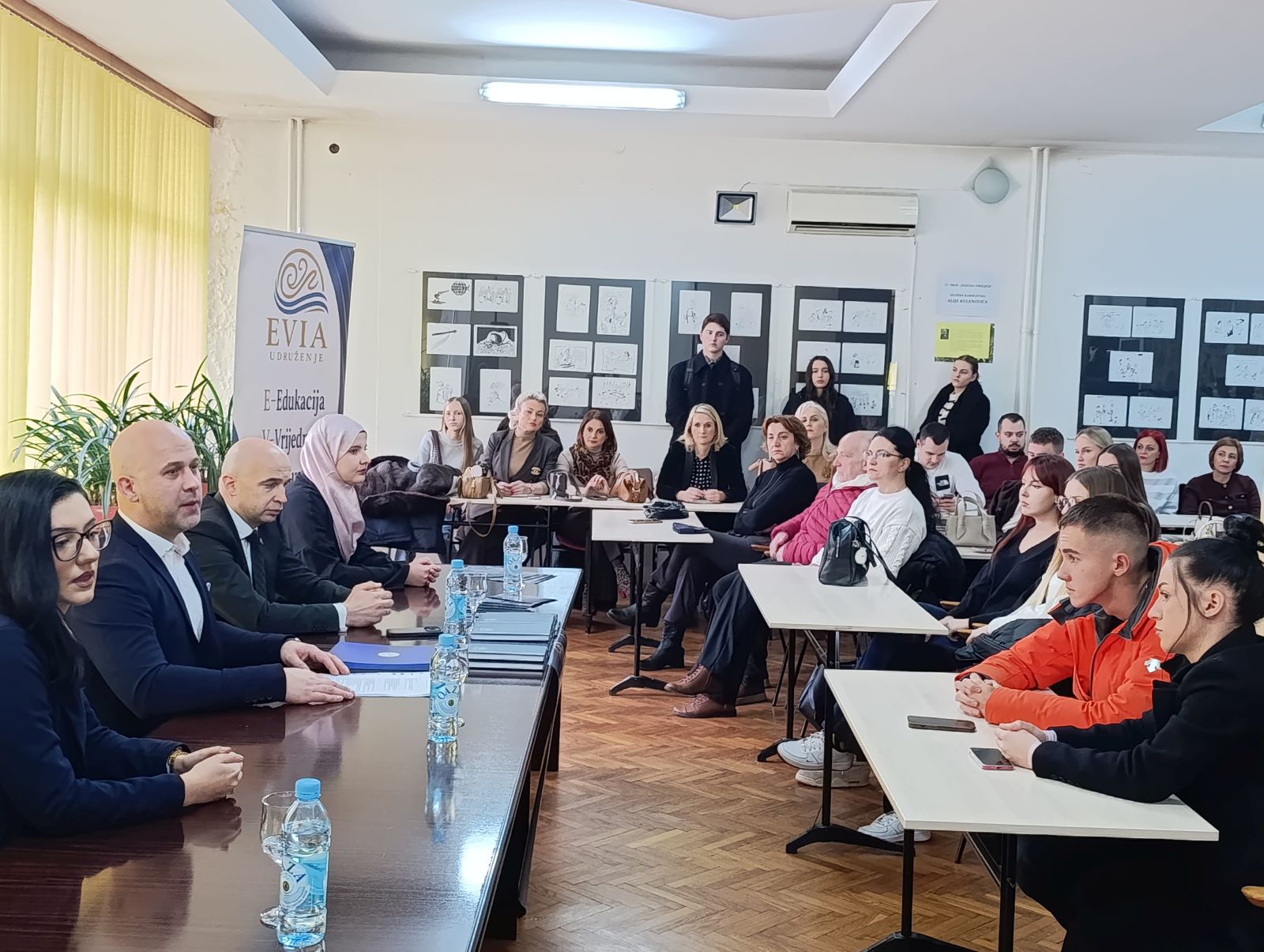 Prime Minister Pivić talked to young people: Together for a better ZDK