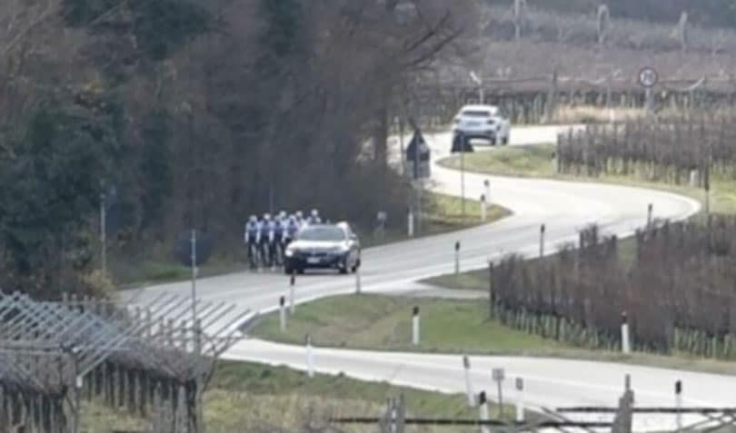 Dangerous attack: Shots fired at cyclists in Italy