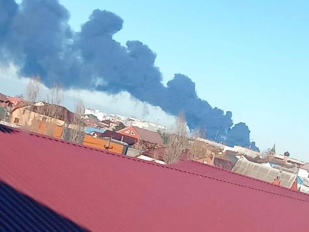 Explosions at an oil refinery in Russia