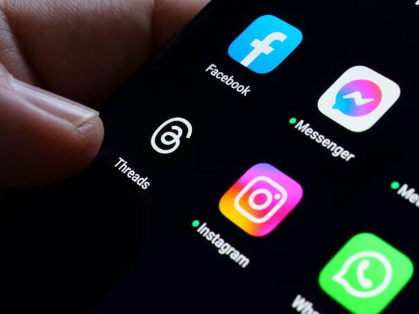 Facebook is testing charging for sharing Internet links