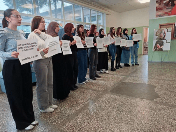 The Faculty of Philosophy honored the victims of femicide in BiH with a photo exhibition