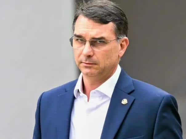 Flavio Bolsonaro announced his candidacy for president of Brazil