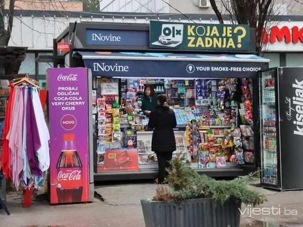 Photo: Kiosks suffocate Sarajevo while hundreds of spaces gape empty