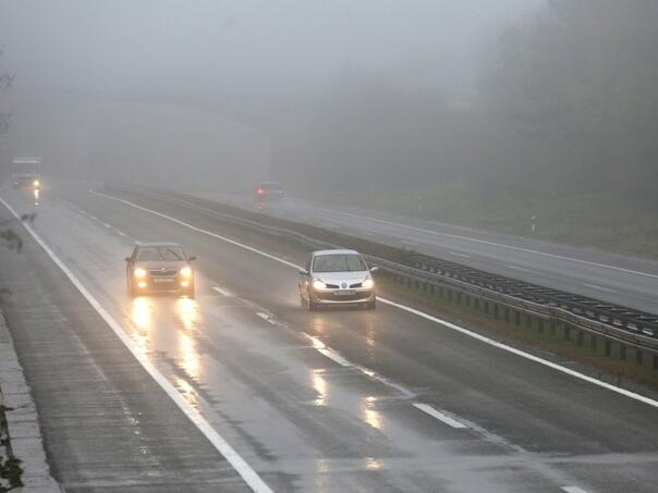 Fog creates problems in Bosnia and Herzegovina. on the roads, a warning for ice