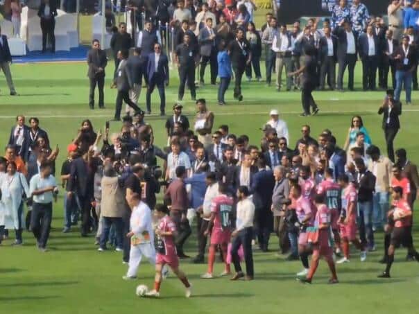 Messi arrived in India and caused total chaos, the crowd chased him for hours