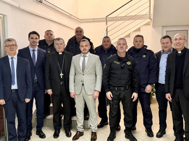 Archbishop Vukšić led the Eucharistic celebration in the Zenica Penitentiary