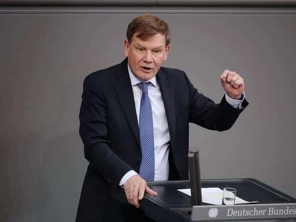 German minister: The white fields of Sarajevo speak louder than words