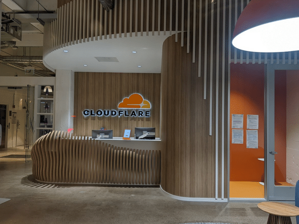 Global internet problems again due to Cloudflare outage