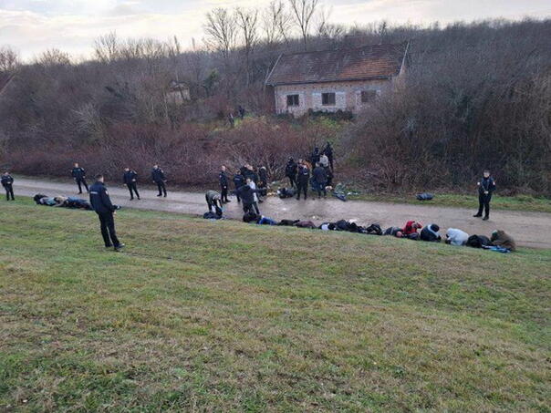43 migrants discovered near Bosanska Gradiska