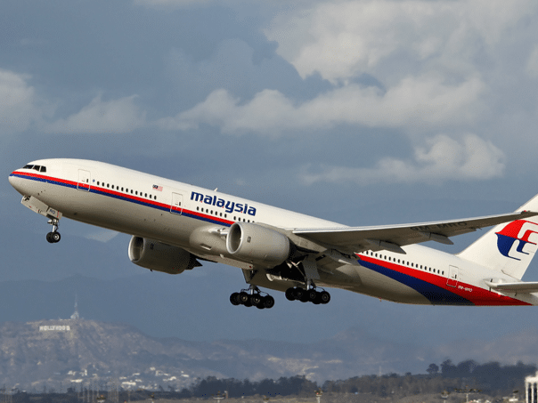 The search for the missing plane MH370 starts again