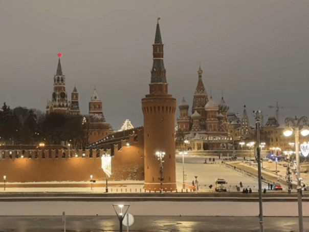 Muffled New Year: Police blocked Red Square in Moscow