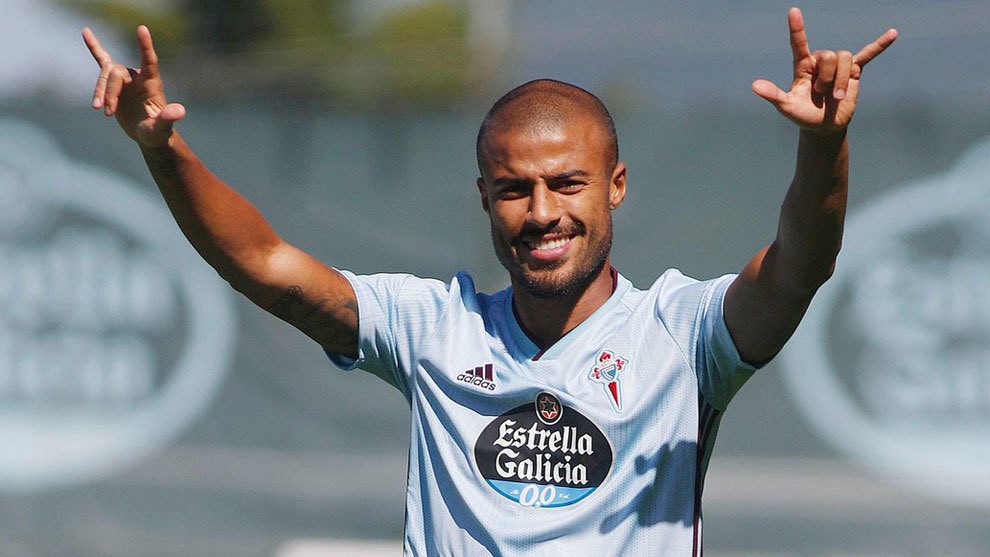 The former Barcelona star announced the end of his career