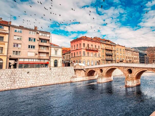 Sarajevo in the shadow of the European models of Ljubljana and Zagreb