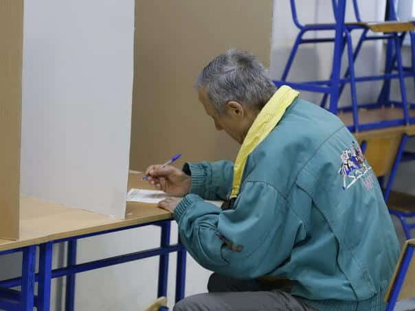 SDS filed four criminal charges for "manipulation" in the elections