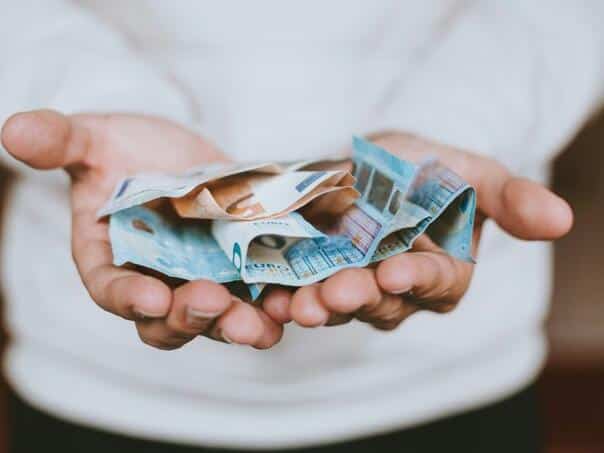 Slovakia: They bought fake euros from Temu on the market