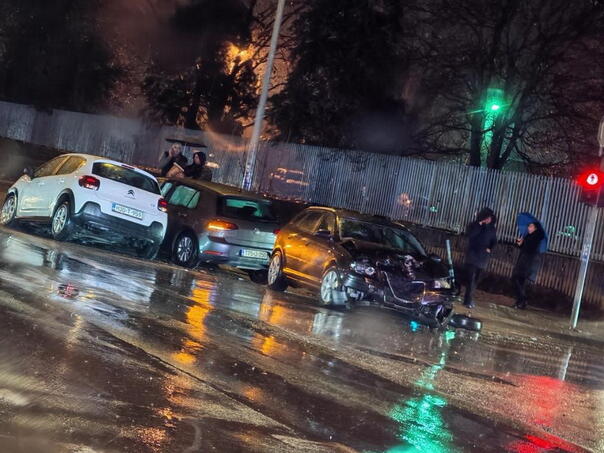 Collision of several vehicles at the Audi service center in Borik: Huge crowds in Banja Luka