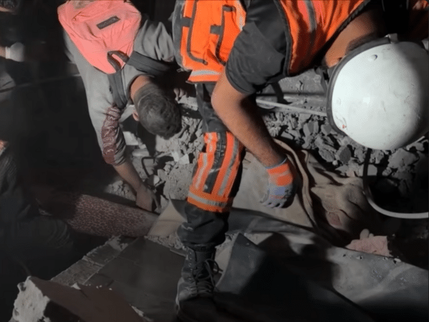 Civil protection teams are searching for victims in Khan Younis