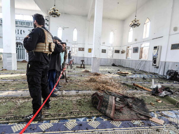 At least eight people died in a mosque in the city of Homs