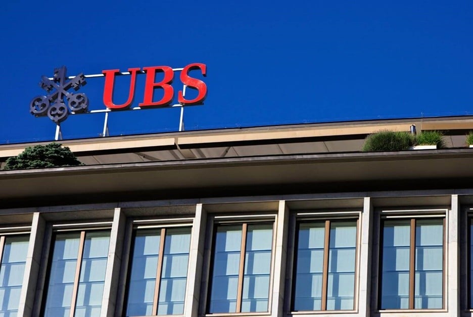 UBS Bank lays off 10,000 employees by 2027